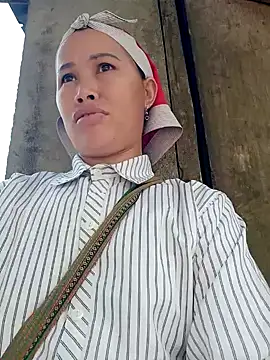  Chinmayi sexy  online show from April 28, 3:00 am