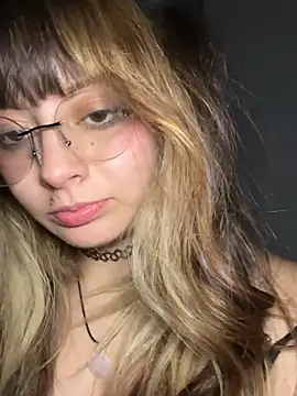 sofiakitty love online show from July 3, 1:55 am