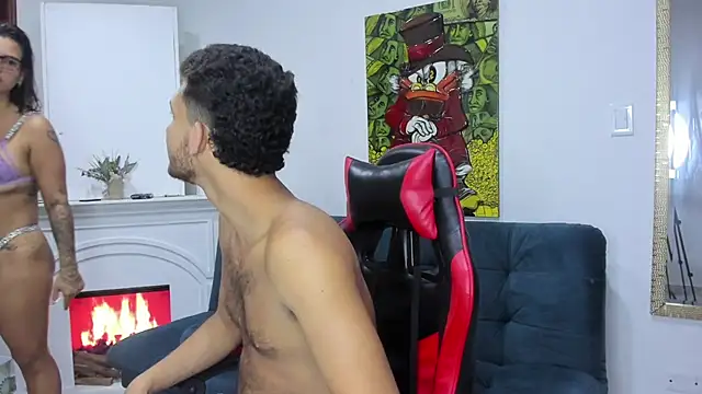 charly mia online show from April 25, 8:06 pm