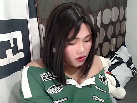 YourBaby Eva online show from April 23, 3:47 pm