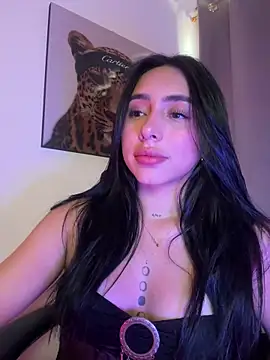 IsabellaNoir  online show from April 24, 10:01 pm