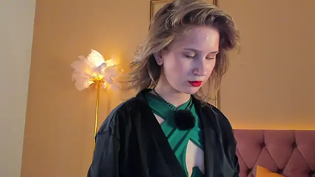 Lilianadaniels online show from June 27, 1:39 am