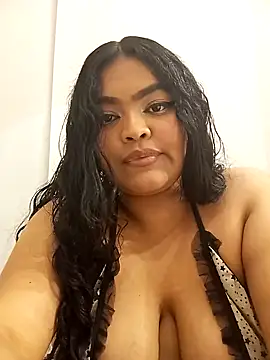 riley dolly online show from June 15, 2:34 am