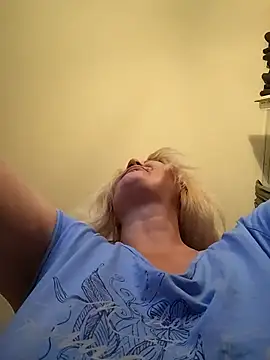 Divineblond online show from June 15, 10:43 pm