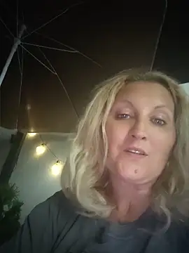 Divineblond online show from June 11, 7:32 pm