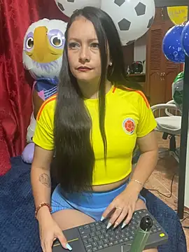 SamiiContreras  online show from June 13, 11:29 am