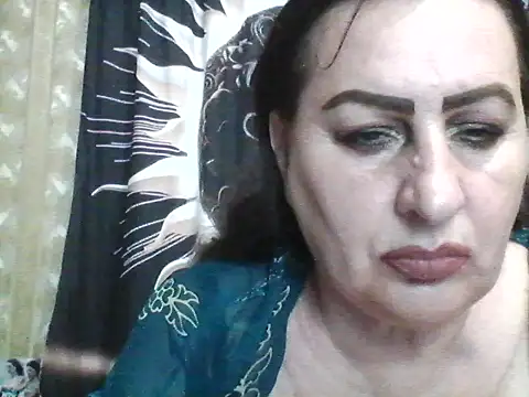 LoaqLovew online show from July 6, 10:20 am