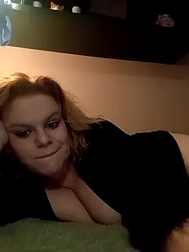 Maryquenn online show from June 21, 10:03 pm