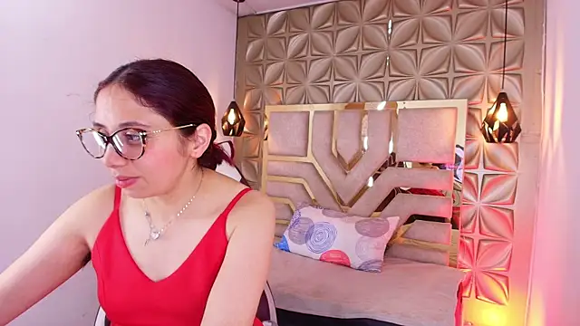 stephaniesun  online show from June 24, 6:18 pm