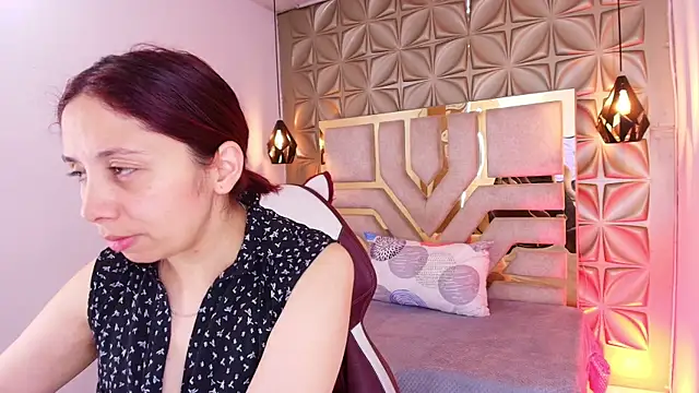 stephaniesun  online show from June 13, 12:24 pm