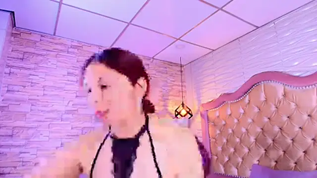 stephaniesun  online show from July 31, 1:23 pm
