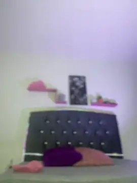 KITTY914 online show from April 27, 9:45 pm