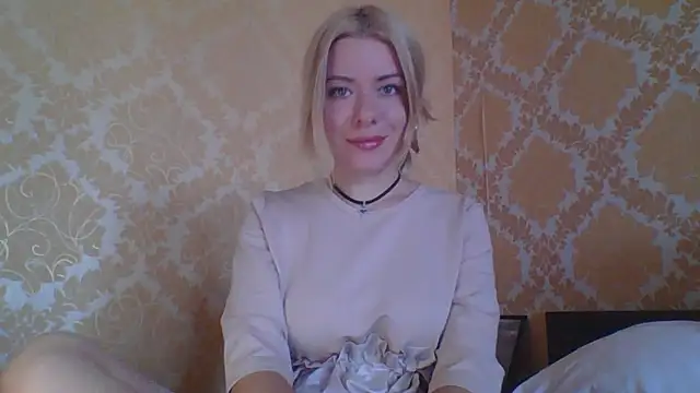 Softy Aura  online show from July 20, 9:45 am