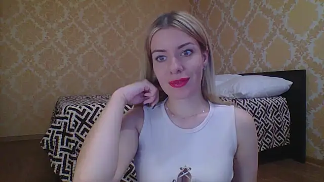 Softy Aura  online show from May 23, 12:14 pm