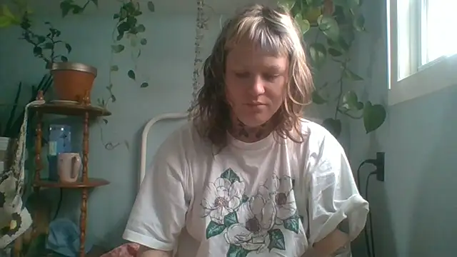 RosieSwitchBitch online show from May 19, 11:06 am