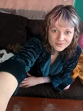 RosieSwitchBitch online show from May 3, 3:37 pm
