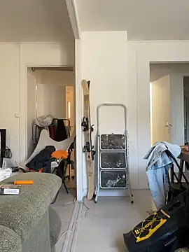 FRENCHBABY-BITCH online show from April 24, 5:38 pm