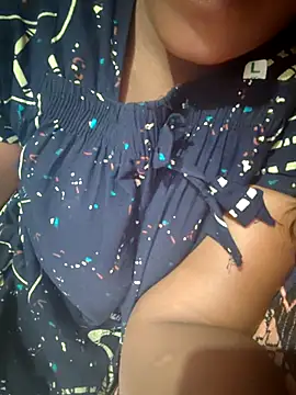 Tamil Hot HoneyBee online show from July 24, 3:15 am