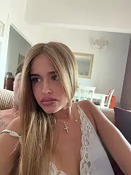 jessicablondexxx online show from July 13, 12:50 pm
