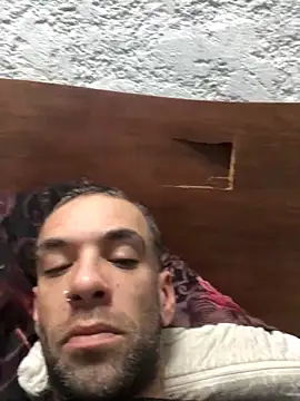 justef09 online show from May 18, 6:58 pm