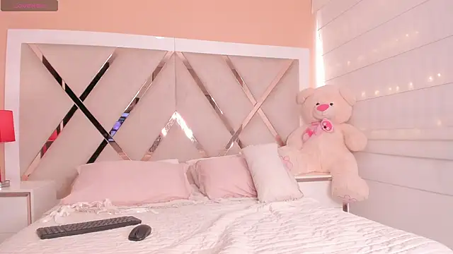 Isabella-Glow online show from April 29, 4:42 pm