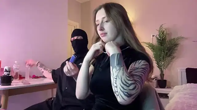 she tora69 online show from July 25, 7:10 pm