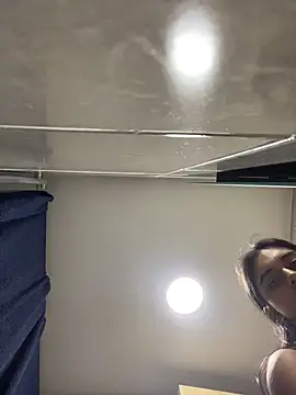 mia moonna online show from July 28, 2:13 pm