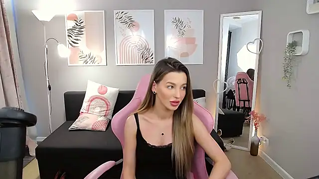ZarinaGloss online show from May 5, 12:41 pm