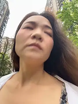 xiaochengzi505 online show from May 24, 1:37 am