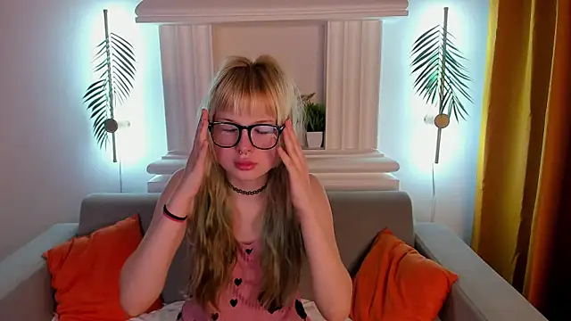 Ammelia Backerr online show from April 30, 1:11 am