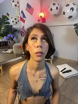 ZoeyPetit online show from June 30, 9:36 pm
