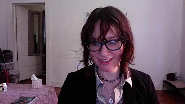 AnnywnBelle online show from May 2, 10:24 pm