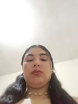 Dulce-Maria69 online show from May 4, 6:33 pm