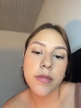 HayleyRoss  online show from July 1, 5:34 pm