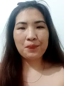 Kee2000 online show from April 29, 3:04 pm