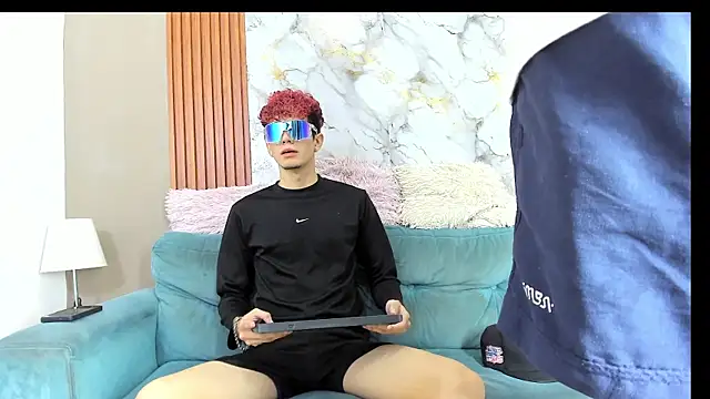 KING BOYS2026 online show from August 4, 1:11 am