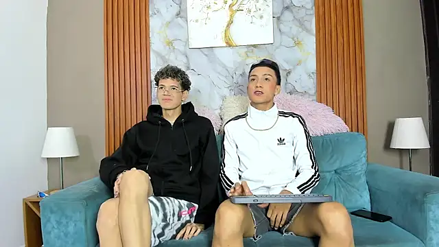 KING BOYS2026 online show from April 30, 1:11 am