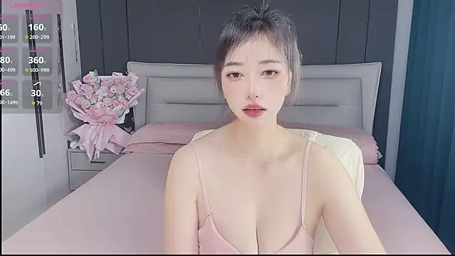 Qi33wei online show from May 4, 11:36 am