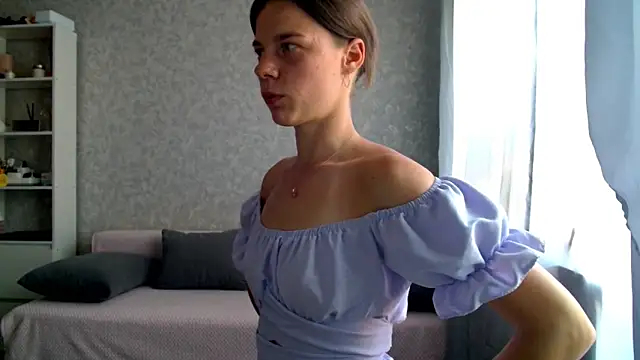 Amelia  Smith online show from July 28, 2:46 pm