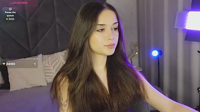 SkinnyEllie online show from May 9, 7:49 pm