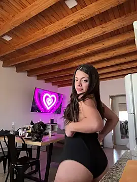 princesstaffne online show from May 25, 7:35 pm