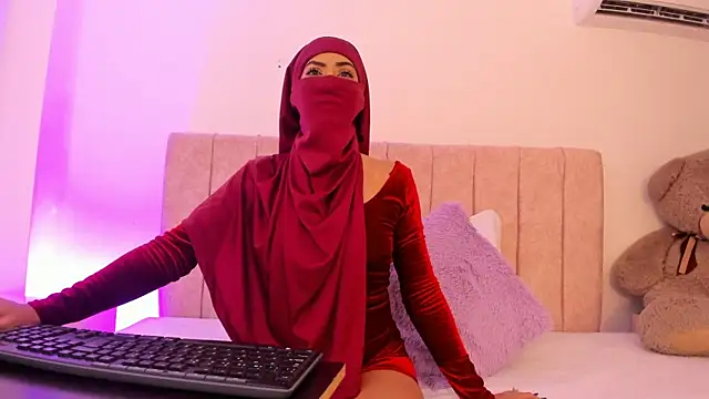 DinaNoor online show from July 8, 1:46 pm