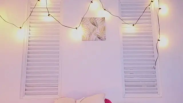 VictoriaaLopez online show from June 24, 7:02 pm