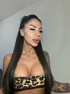 RaquelleXO online show from May 27, 6:38 pm