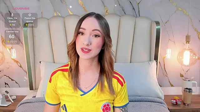Hannah Lane online show from July 3, 12:22 pm