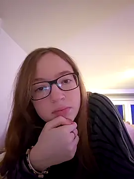 Freaky-Doll online show from May 16, 12:13 am