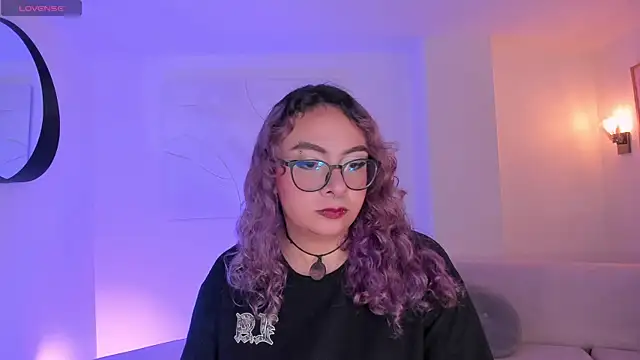 LoiseHarper online show from May 12, 3:15 am