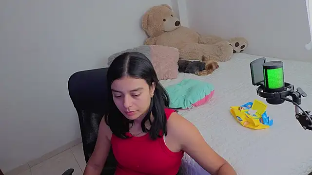 valerihouse  online show from July 17, 2:27 am