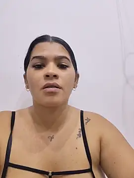 KarinaCortess online show from May 19, 9:00 pm