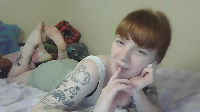 ceeceewraith online show from June 18, 5:20 am